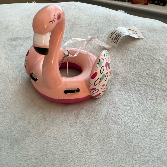 Flamingo Pool Float Hallmark Ornament - Picture 1 of 4